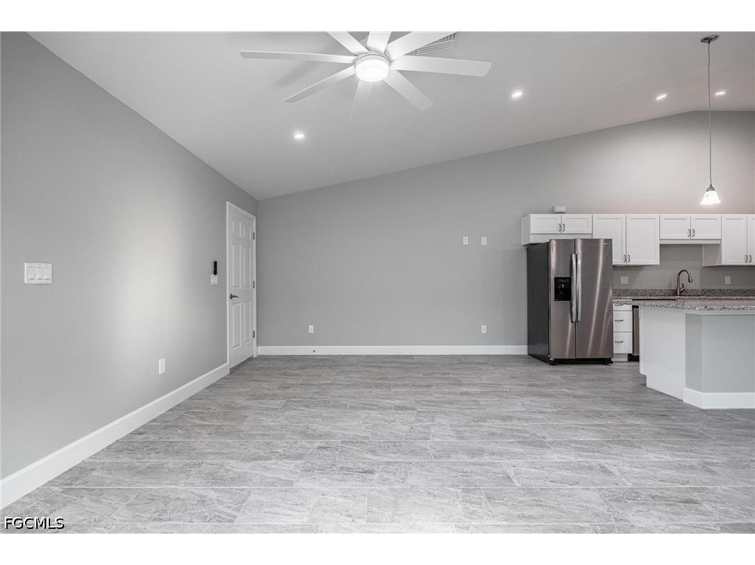 184 Village Circle Labelle FL 33935 2026026462 image10
