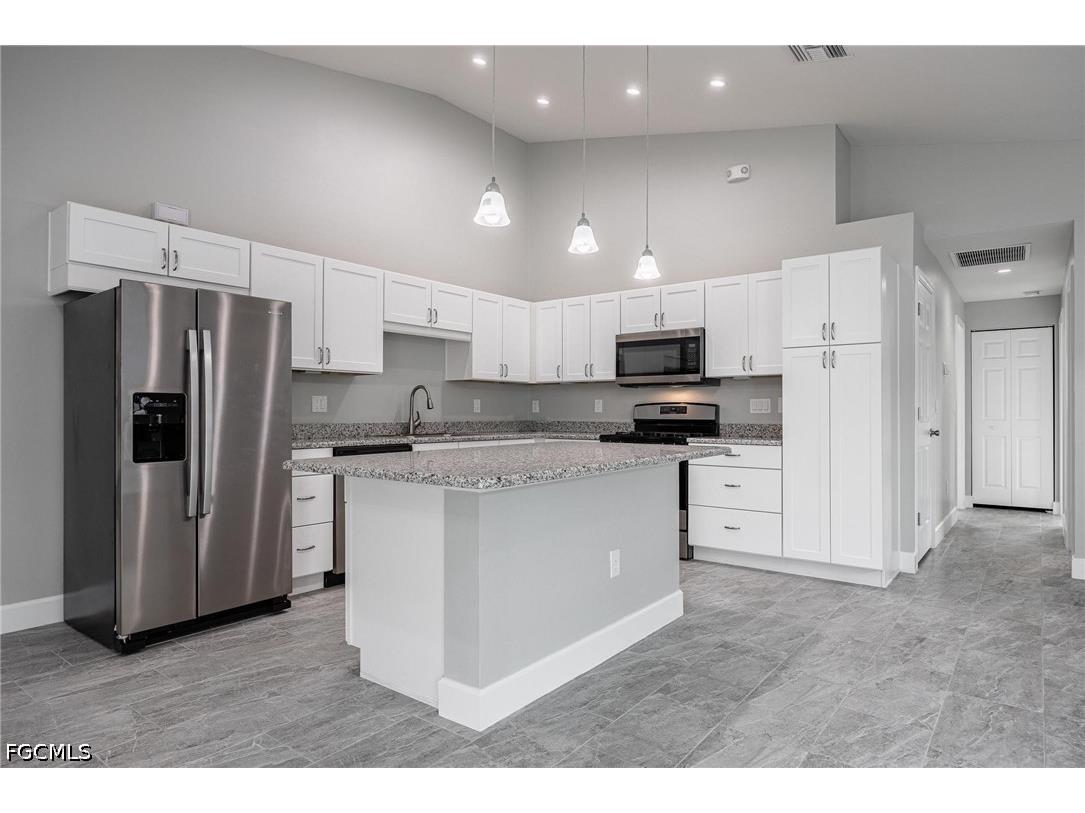 184 Village Circle Labelle FL 33935 2026026462 image14