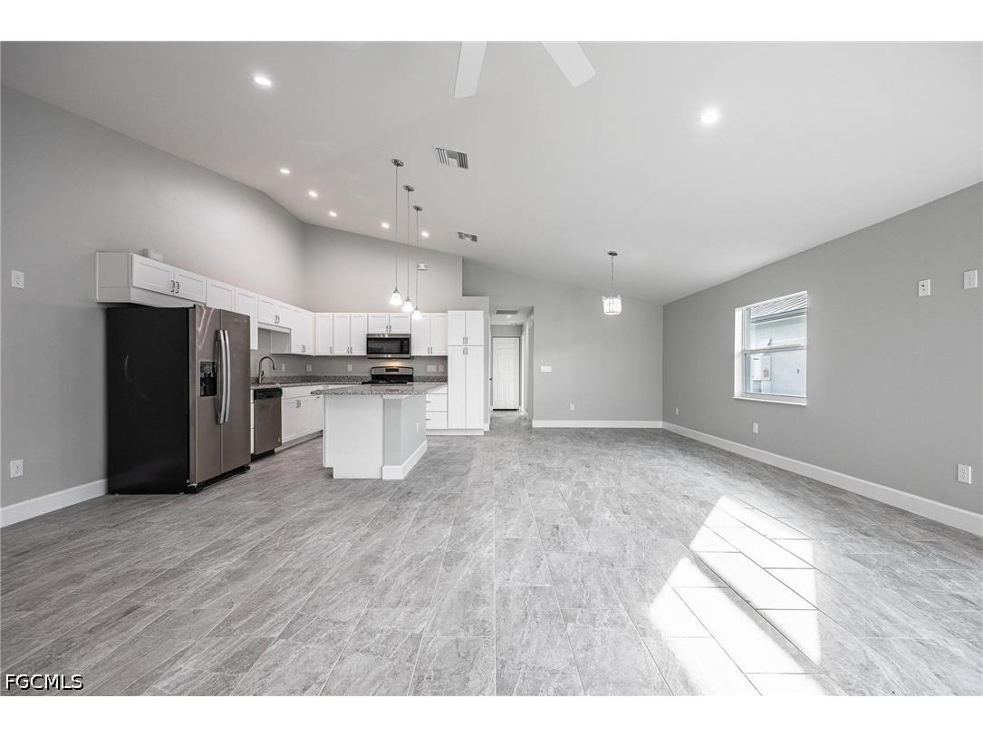 184 Village Circle Labelle FL 33935 2026026462 image9