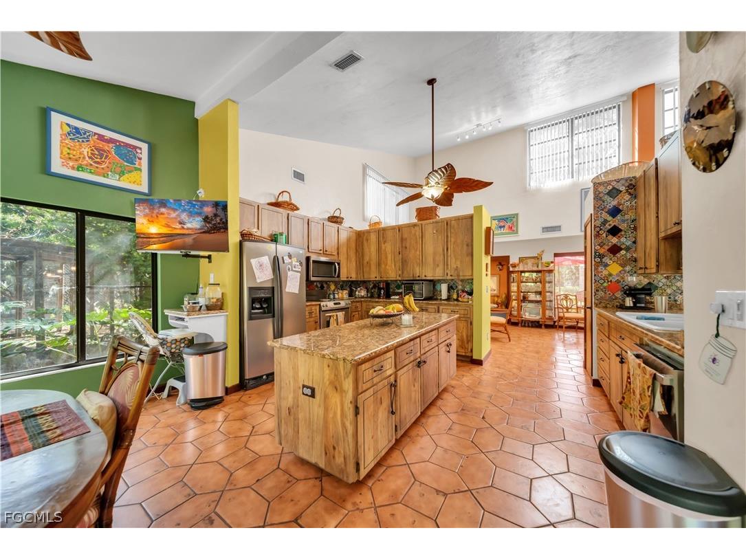 184 W Mariana Avenue North Fort Myers FL 33903 2026009606 image18