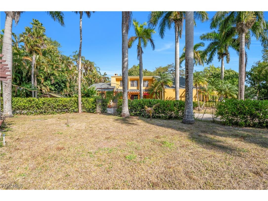 184 W Mariana Avenue North Fort Myers FL 33903 2026009606 image3