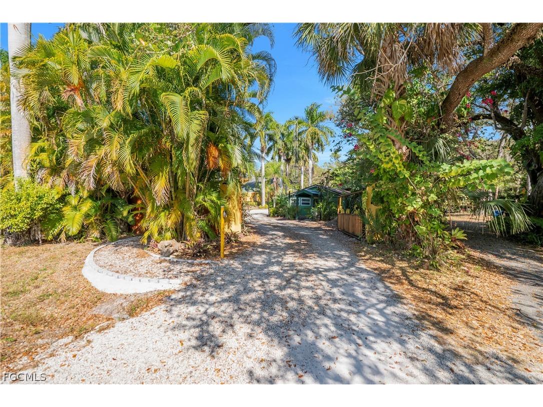 184 W Mariana Avenue North Fort Myers FL 33903 2026009606 image36