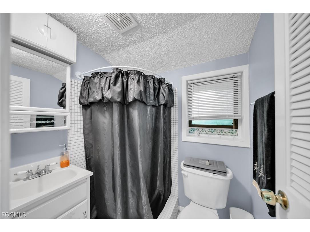 184 W Mariana Avenue North Fort Myers FL 33903 2026009606 image45