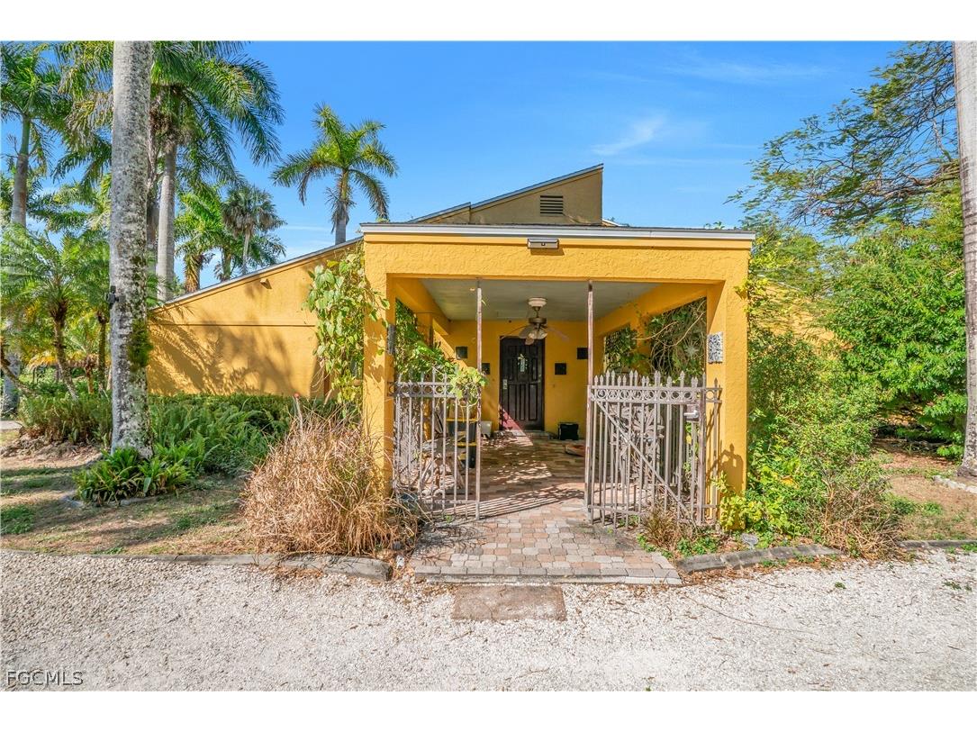 184 W Mariana Avenue North Fort Myers FL 33903 2026009606 image6
