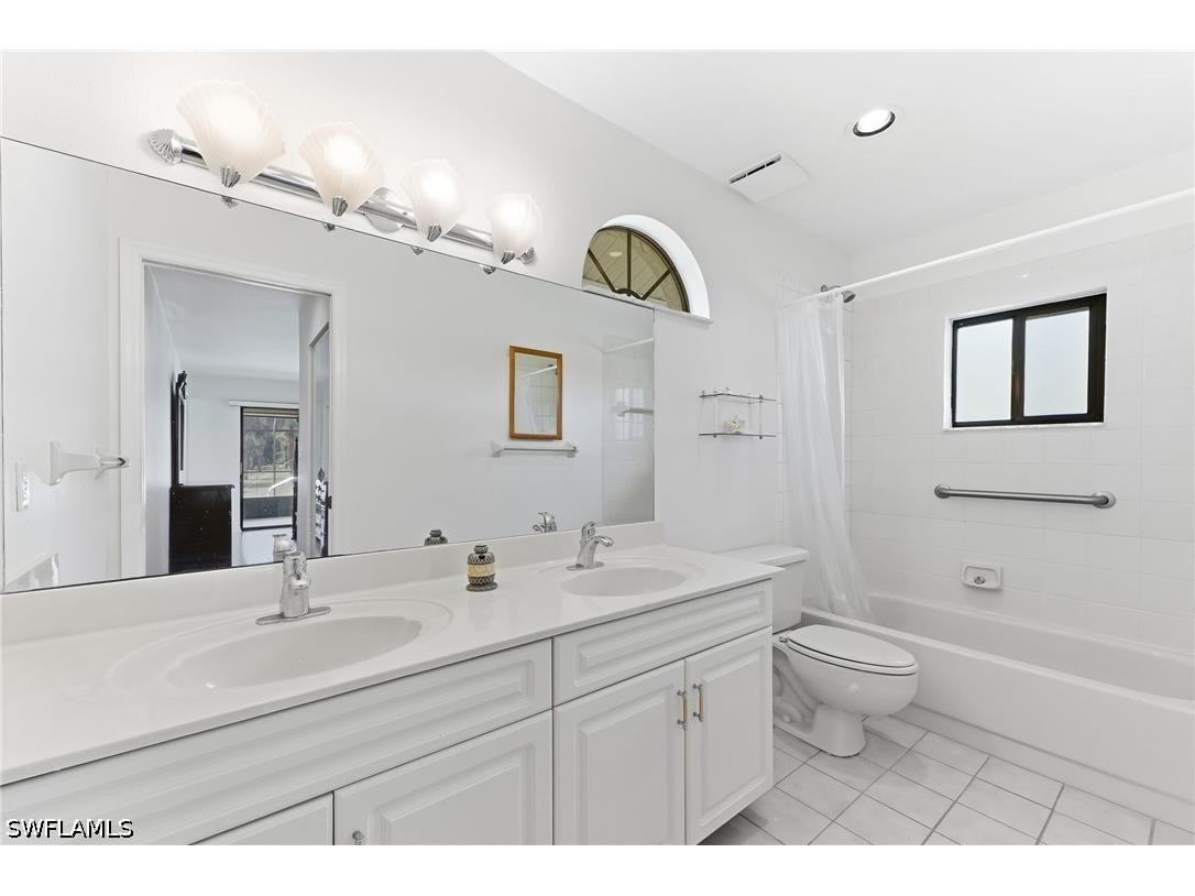 184 Wilson Boulevard S Naples FL 34117 226014529 image23