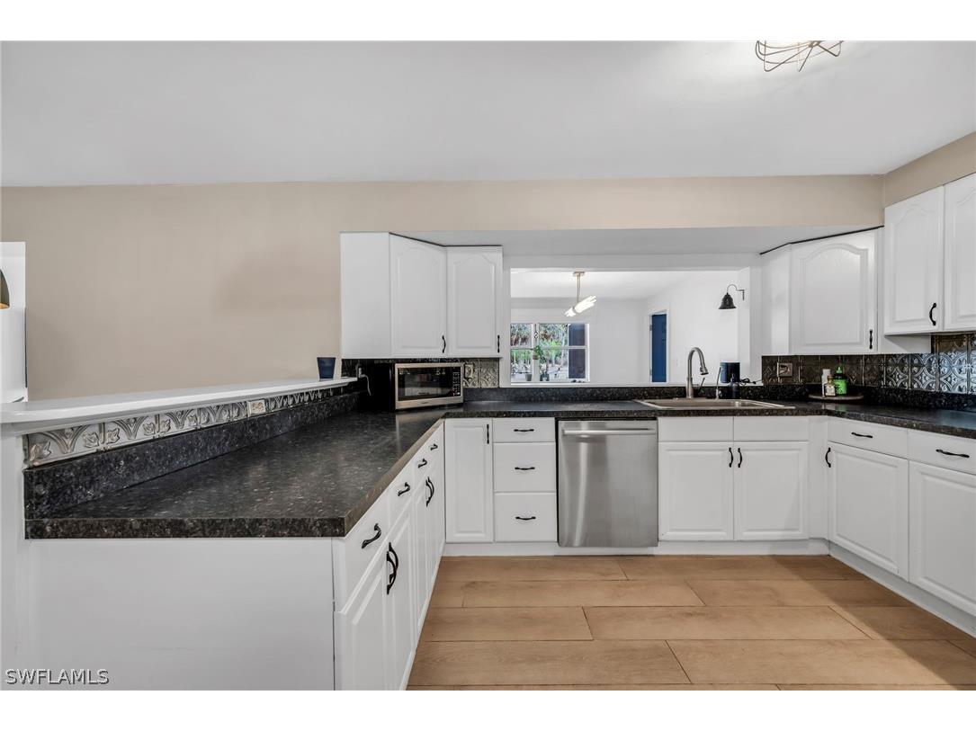 1840 23rd Street SW Naples FL 34117 226009747 image18