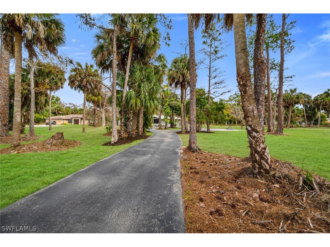 1840 23rd Street SW Naples FL 34117 226009747 image4
