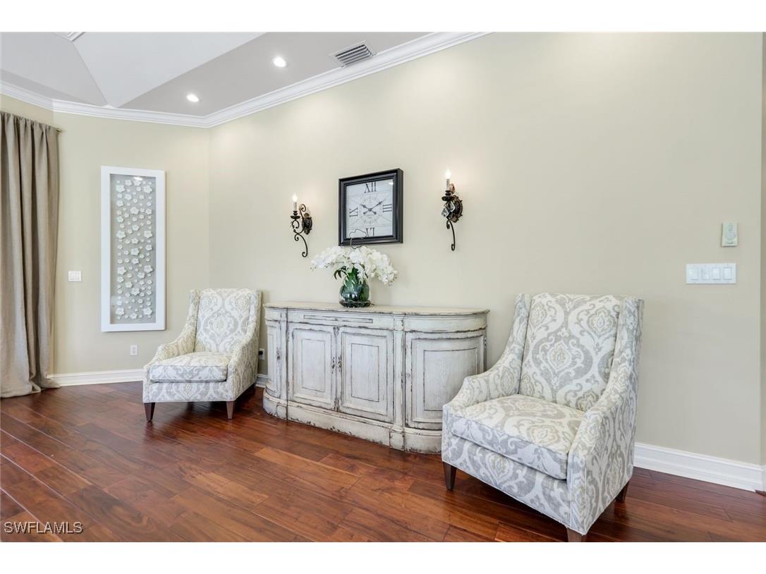 1840 Les Chateaux Boulevard #4-201 Naples FL 34109 225073043 image4