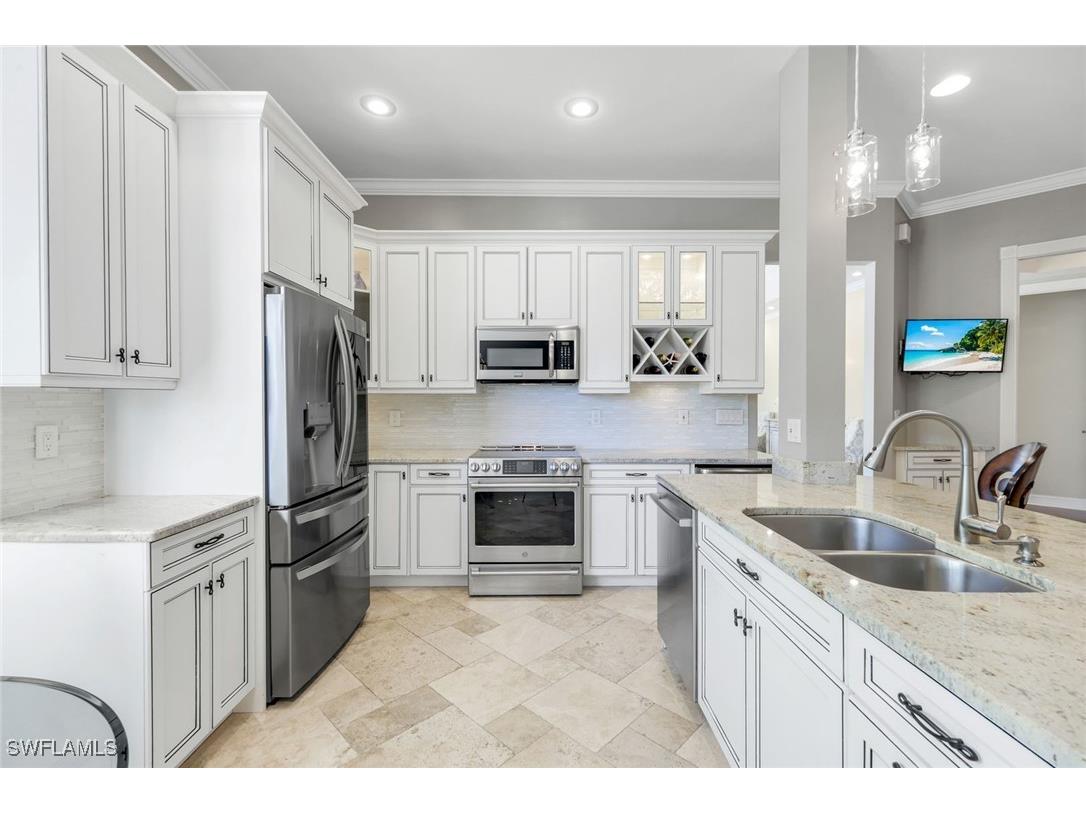 1840 Les Chateaux Boulevard #4-201 Naples FL 34109 225073043 image6