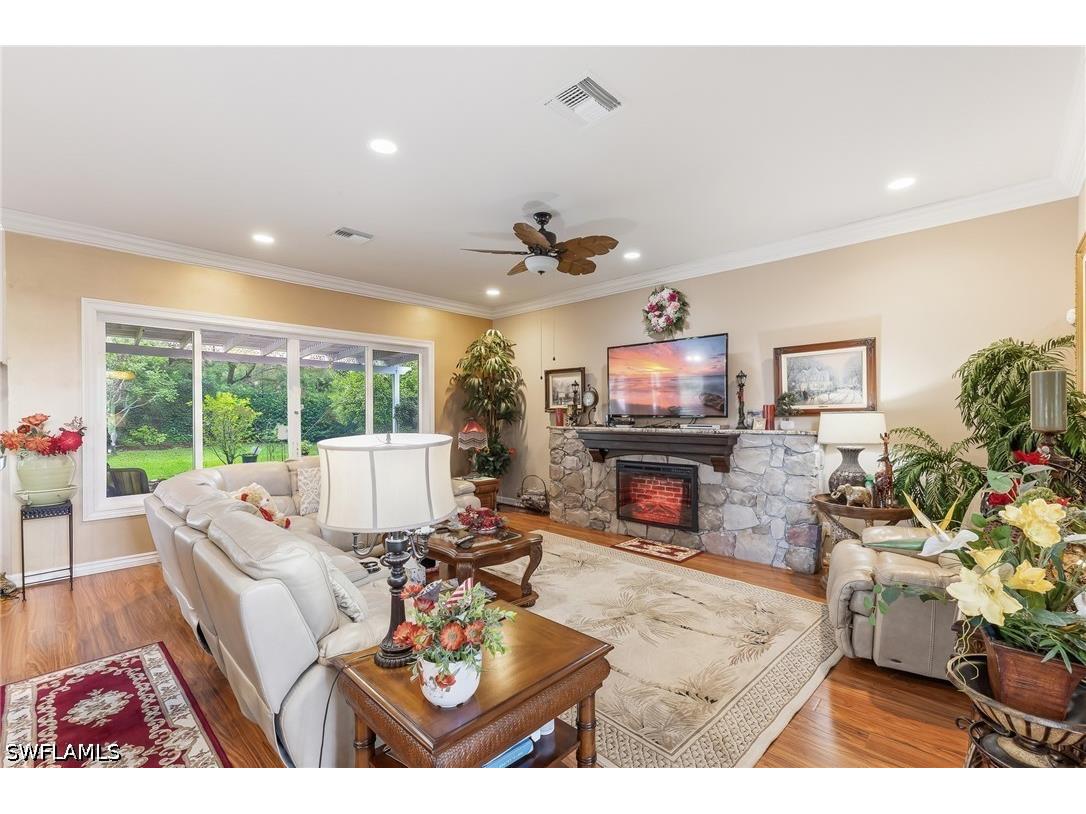 1841 Senegal Date Drive Naples FL 34119 226025776 image12