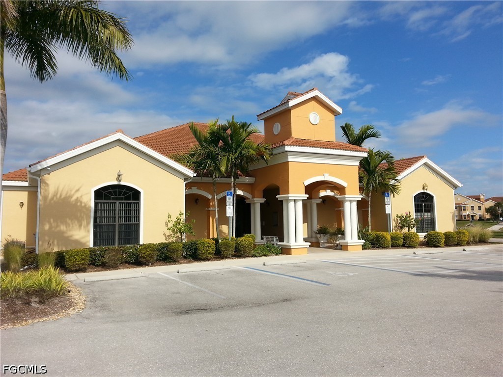 1842 Concordia Lake Circle #1110 Cape Coral FL 33909 2026021405 image3