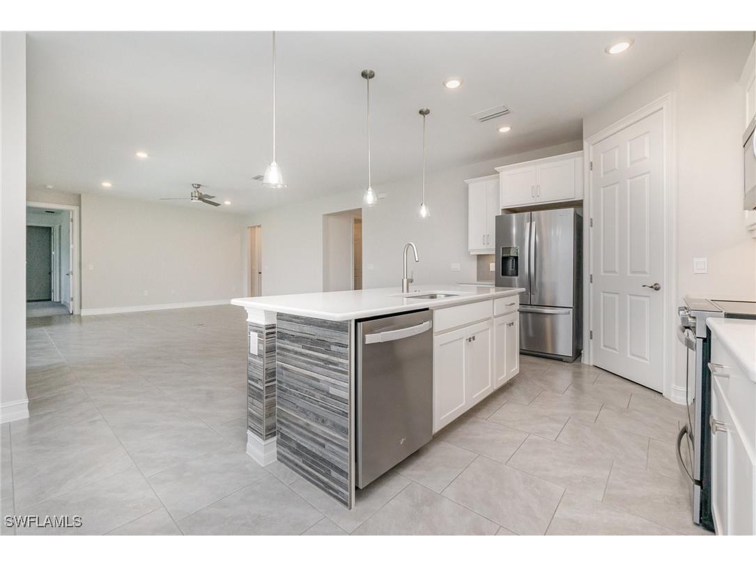 18420 Royal Hammock Boulevard Naples FL 34114 225067469 image11