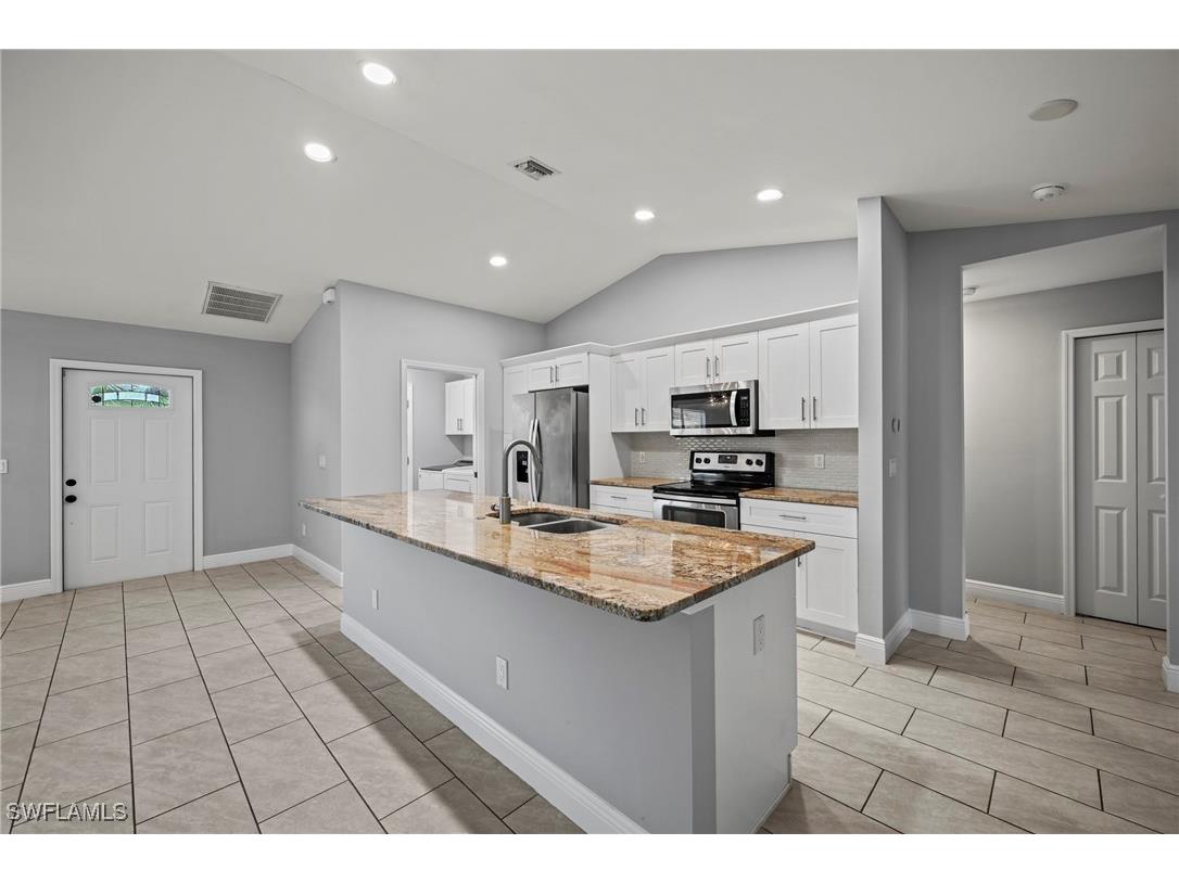 18428 Heather Road Fort Myers FL 33967 225083474 image1