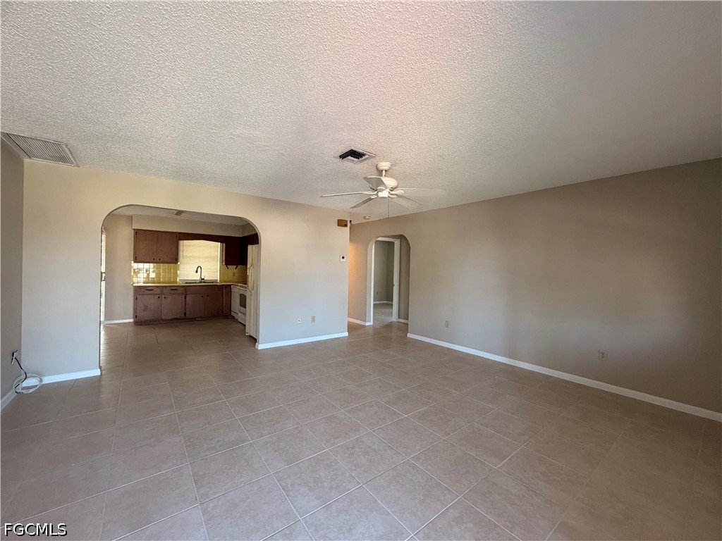 18433 Iris Road Fort Myers FL 33967 2026028996 image2