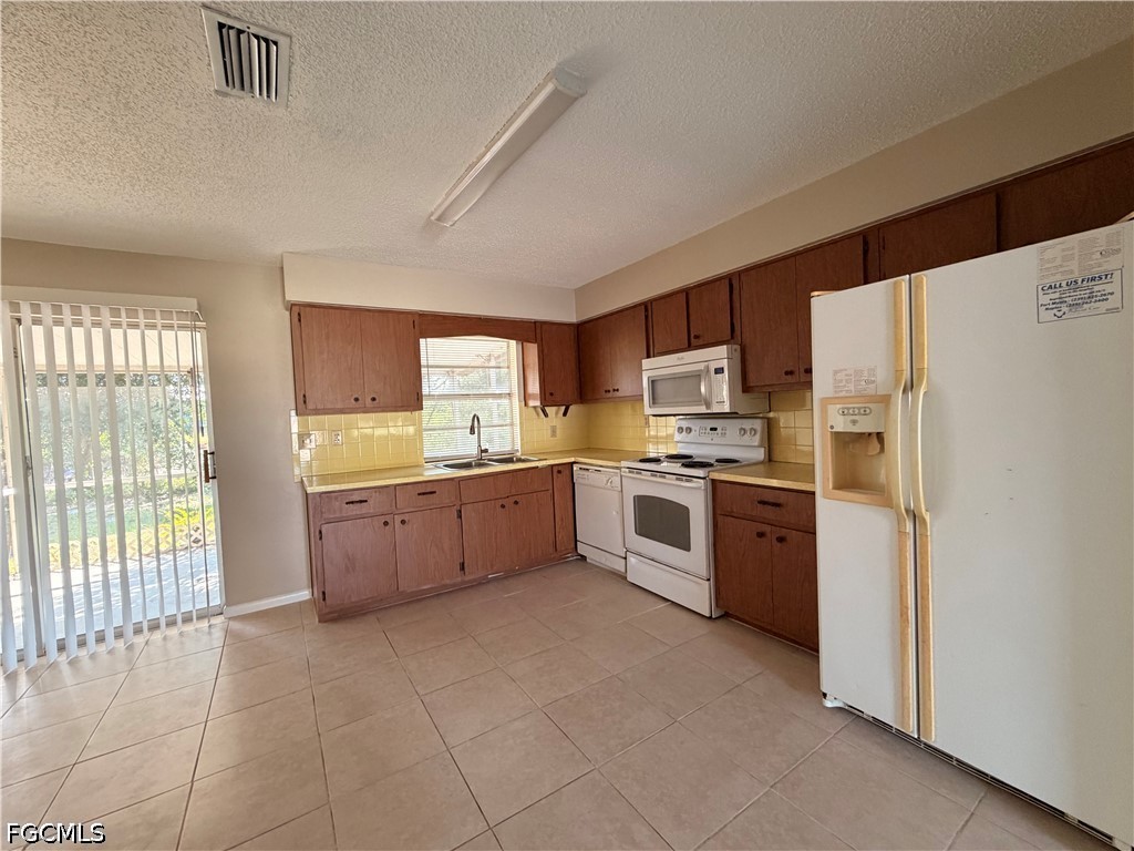 18433 Iris Road Fort Myers FL 33967 2026028996 image4