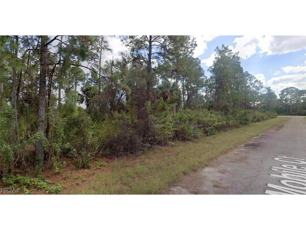 1844 Mobile Court Lehigh Acres FL 33972 2025023782 image4