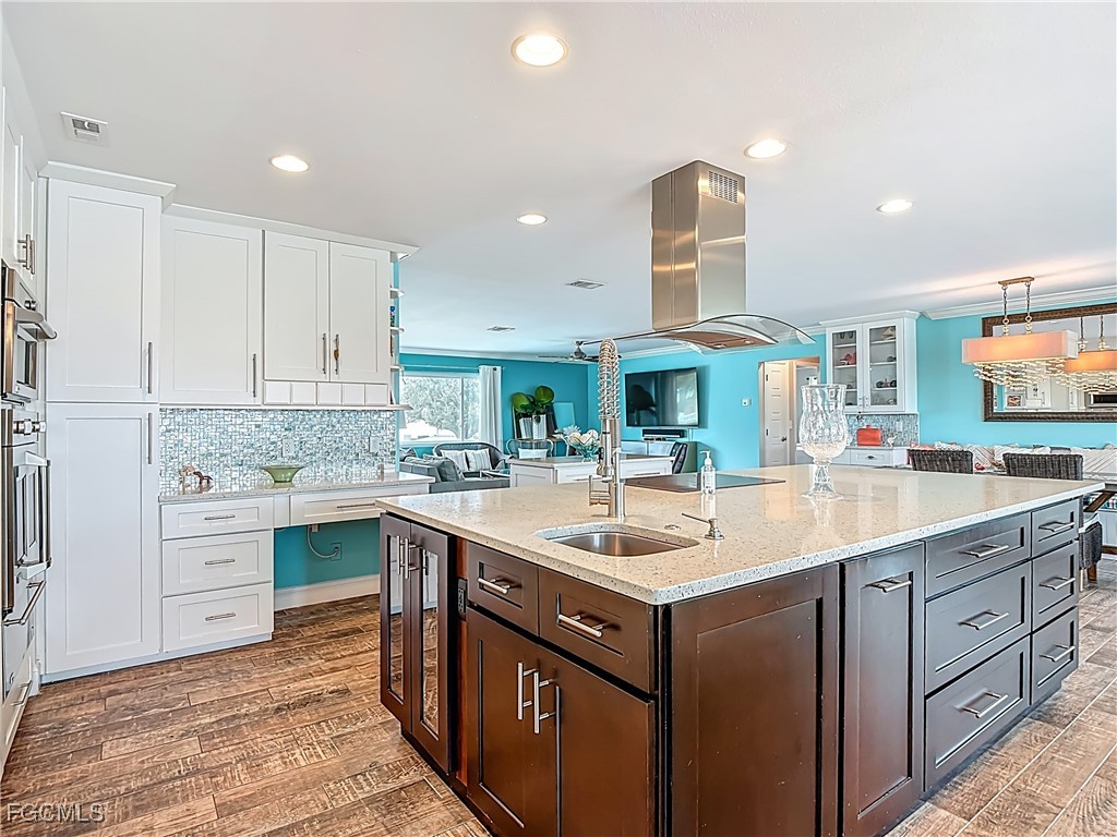 18443 Deep Passage Lane Fort Myers Beach FL 33931 2025021075 image30