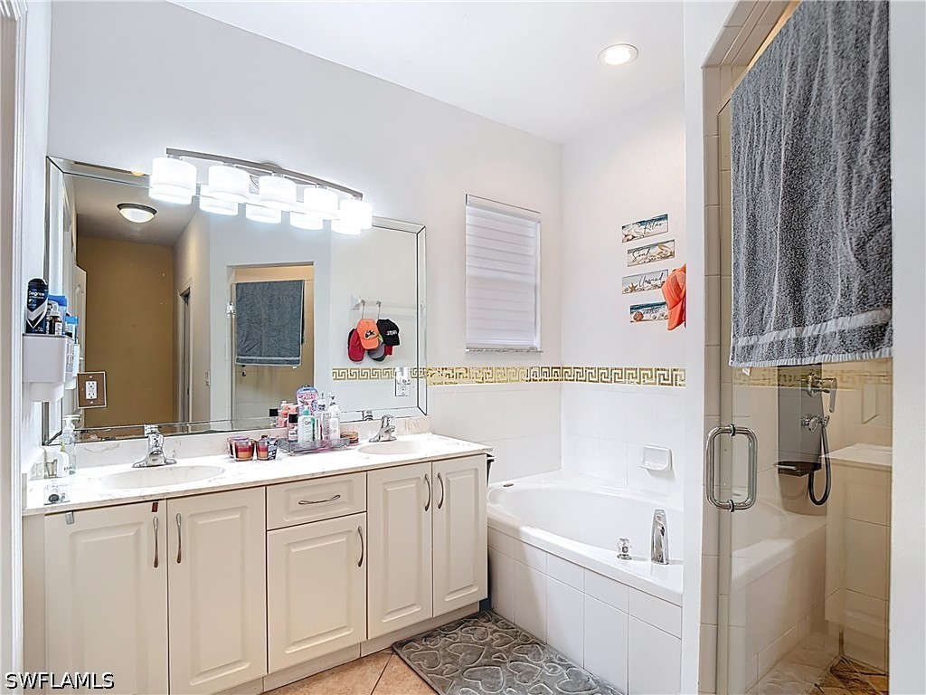 1845 Desoto Boulevard N Naples FL 34120 226011879 image10