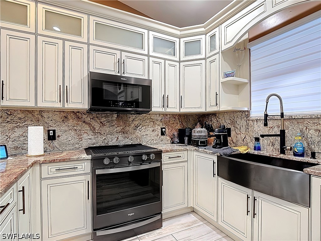 1845 Desoto Boulevard N Naples FL 34120 226011879 image7