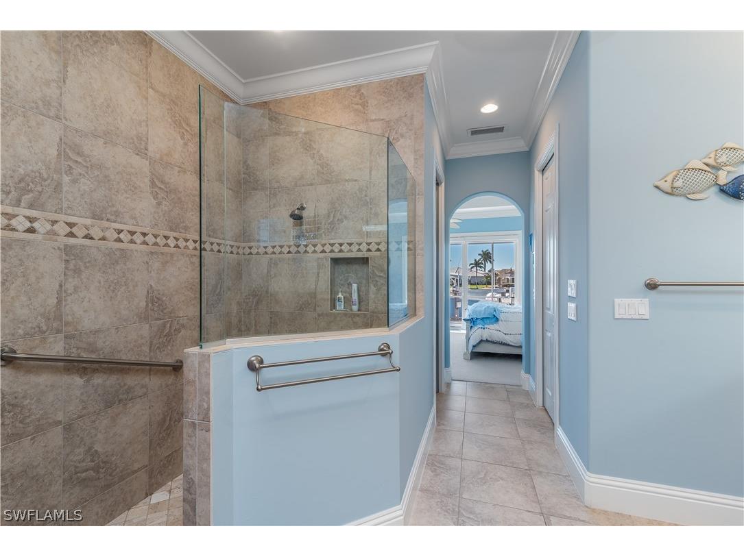 1845 Honduras Avenue Marco Island FL 34145 224024959 image17