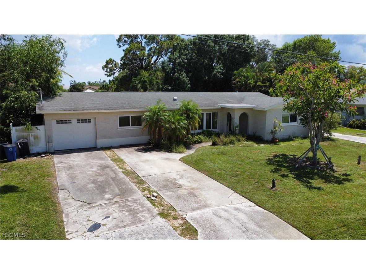 1845 Marina Circle North Fort Myers FL 33903 2026007631 image6