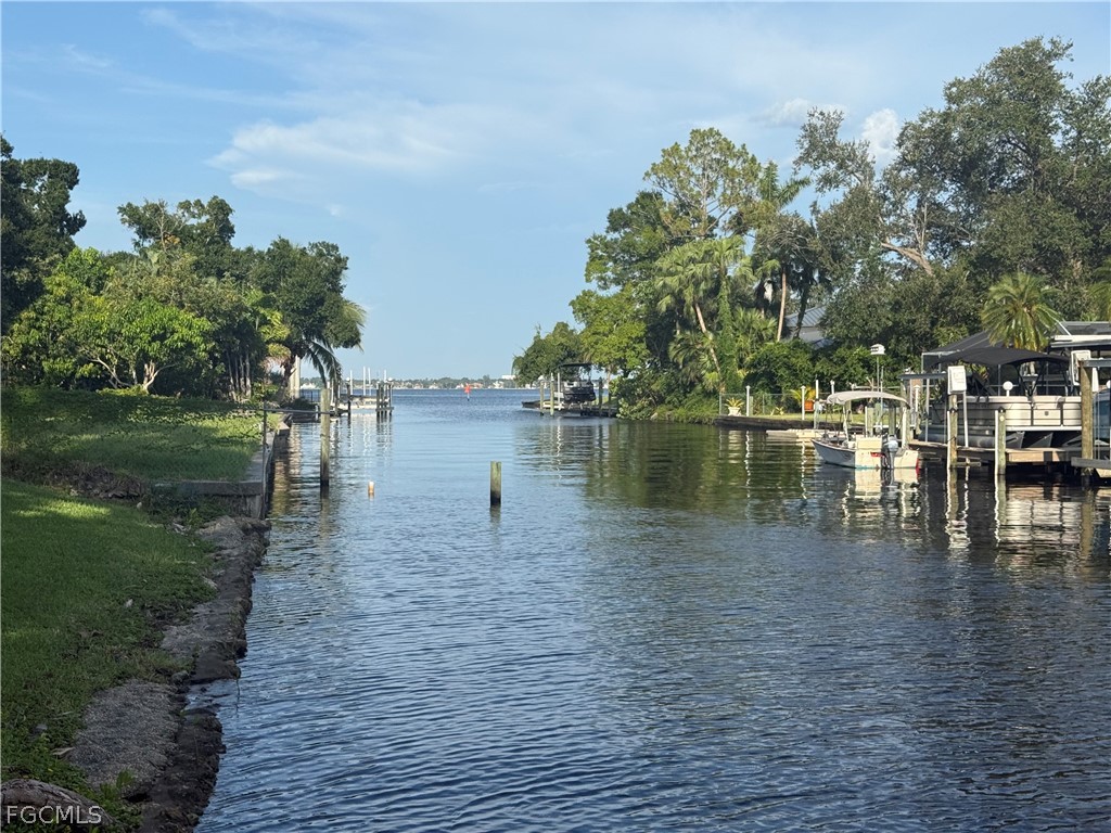 1845 Marina Circle North Fort Myers FL 33903 2026007631 image9