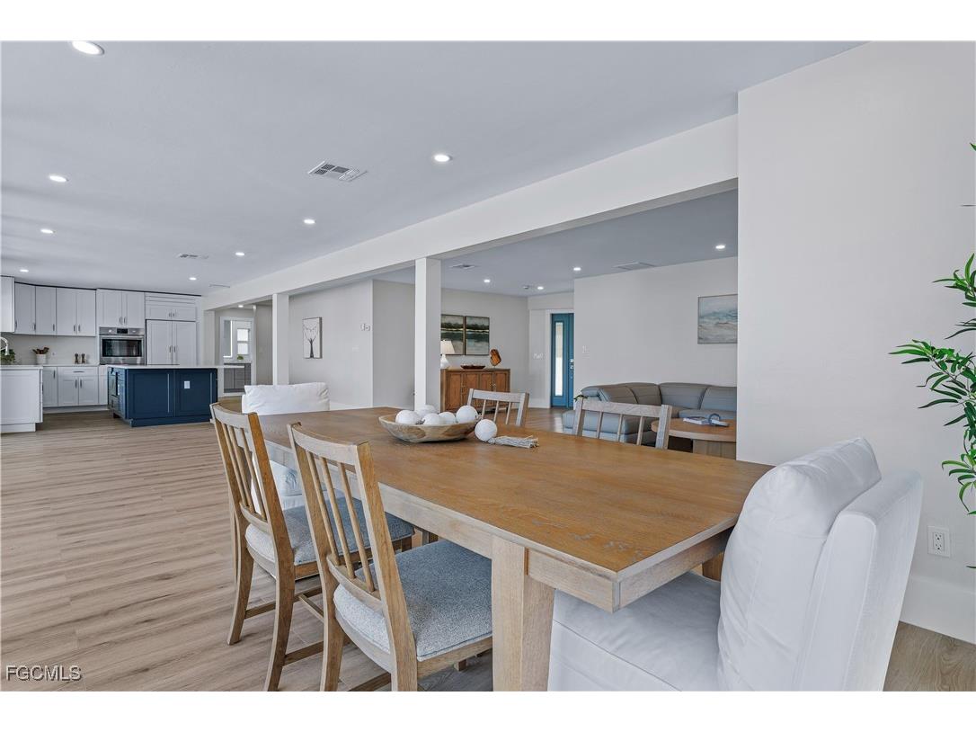 18452 Cutlass Drive Fort Myers Beach FL 33931 2025024119 image13