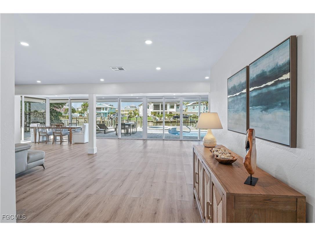 18452 Cutlass Drive Fort Myers Beach FL 33931 2025024119 image3