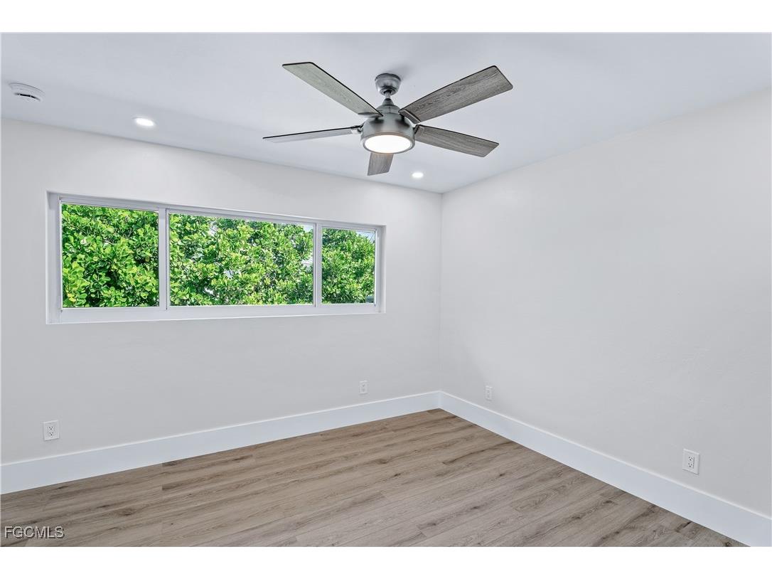 18452 Cutlass Drive Fort Myers Beach FL 33931 2025024119 image33