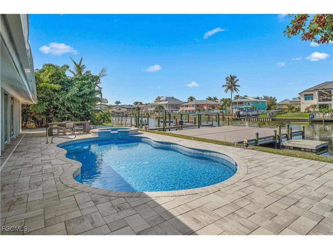 18452 Cutlass Drive Fort Myers Beach FL 33931 2025024119 image40