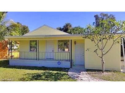 1847 Henderson Avenue Fort Myers FL 33916 223069616 image1