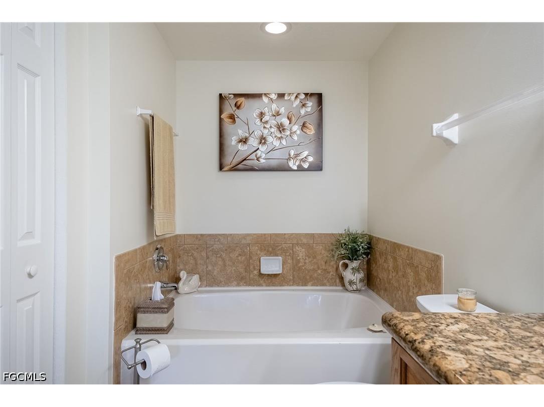 1848 Concordia Lake Circle #901 Cape Coral FL 33909 2026020255 image26