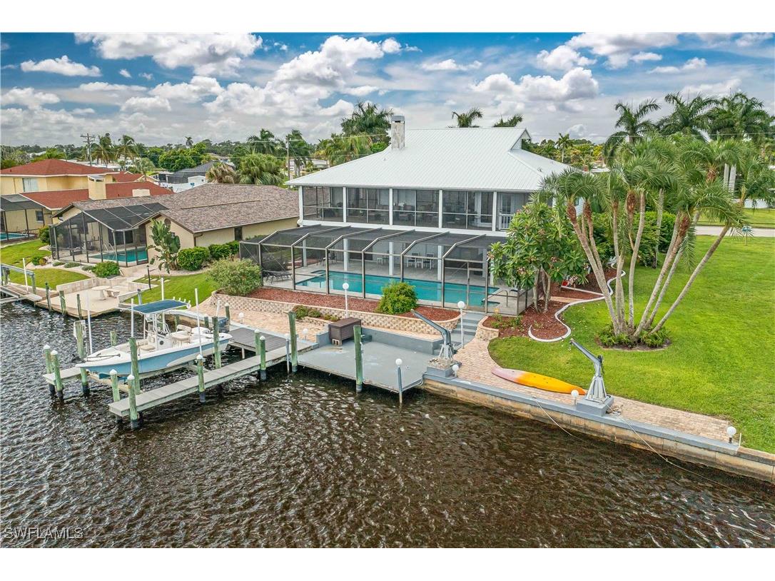 1848 Lakeview Boulevard North Fort Myers FL 33903 224071145 image1