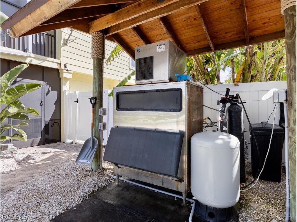 18484 Deep Passage Lane Fort Myers Beach FL 33931 2026013857 image34