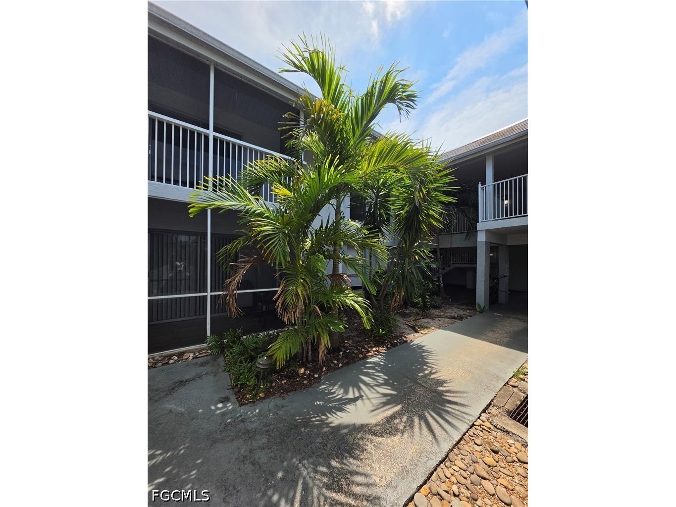 1849 Maravilla Avenue #A14 Fort Myers FL 33901 2026016992 image3