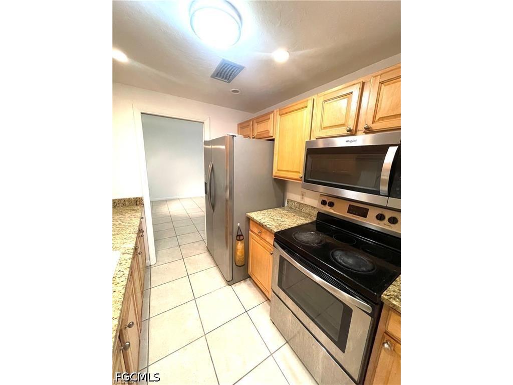 1849 Maravilla Avenue #C2 Fort Myers FL 33901 2026020294 image3