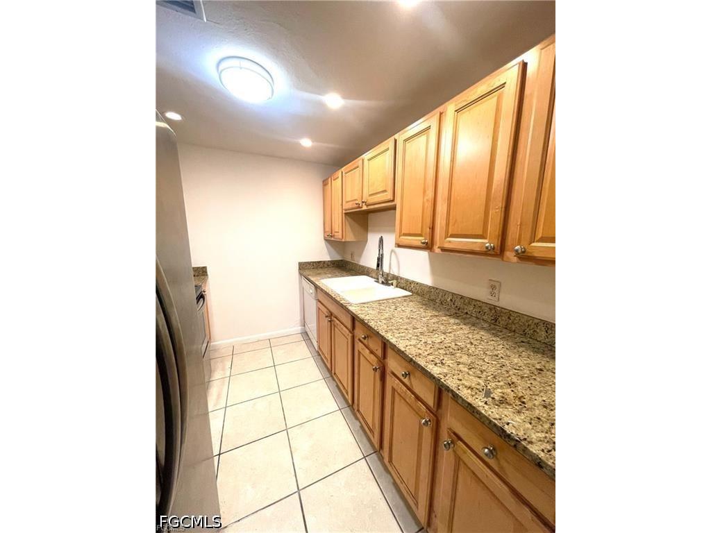1849 Maravilla Avenue #C2 Fort Myers FL 33901 2026020294 image4