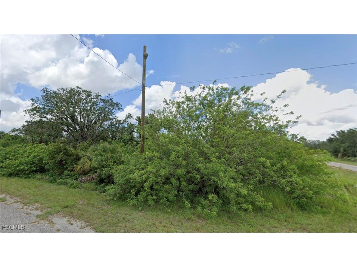 1849 Merchant Circle Lehigh Acres FL 33972 2025012389 image1