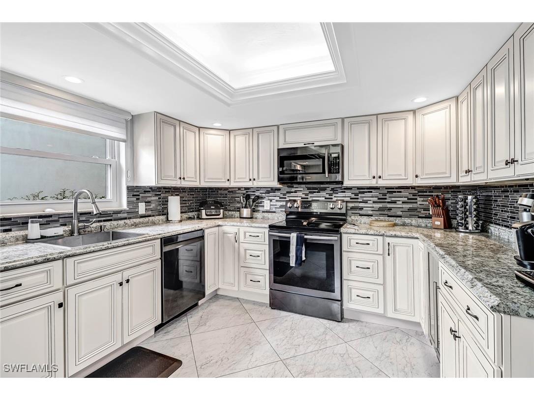 185 Cypress Way E #A-106 Naples FL 34110 226005681 image12