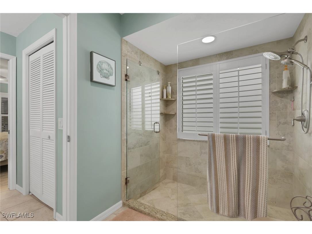 185 Fox Den Circle Naples FL 34104 225082771 image17