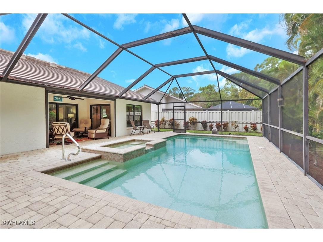 185 Fox Den Circle Naples FL 34104 225082771 image2