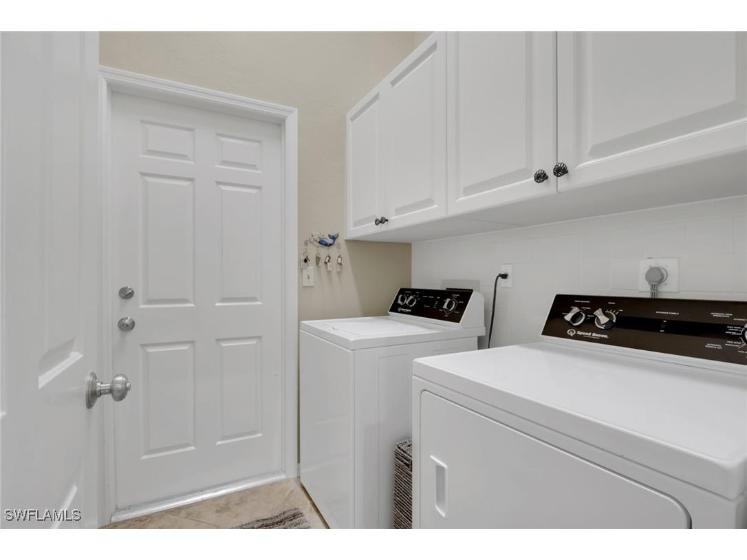 185 Fox Den Circle Naples FL 34104 225082771 image22