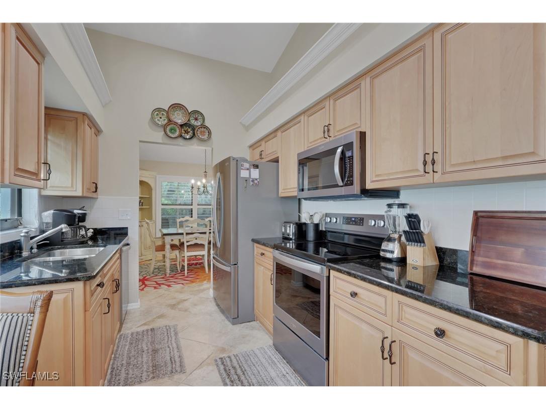 185 Fox Den Circle Naples FL 34104 225082771 image4