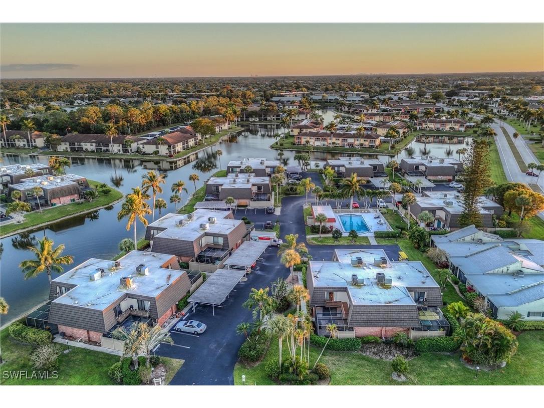 185 Lake Point Lane #8B Naples FL 34112 226002131 image1
