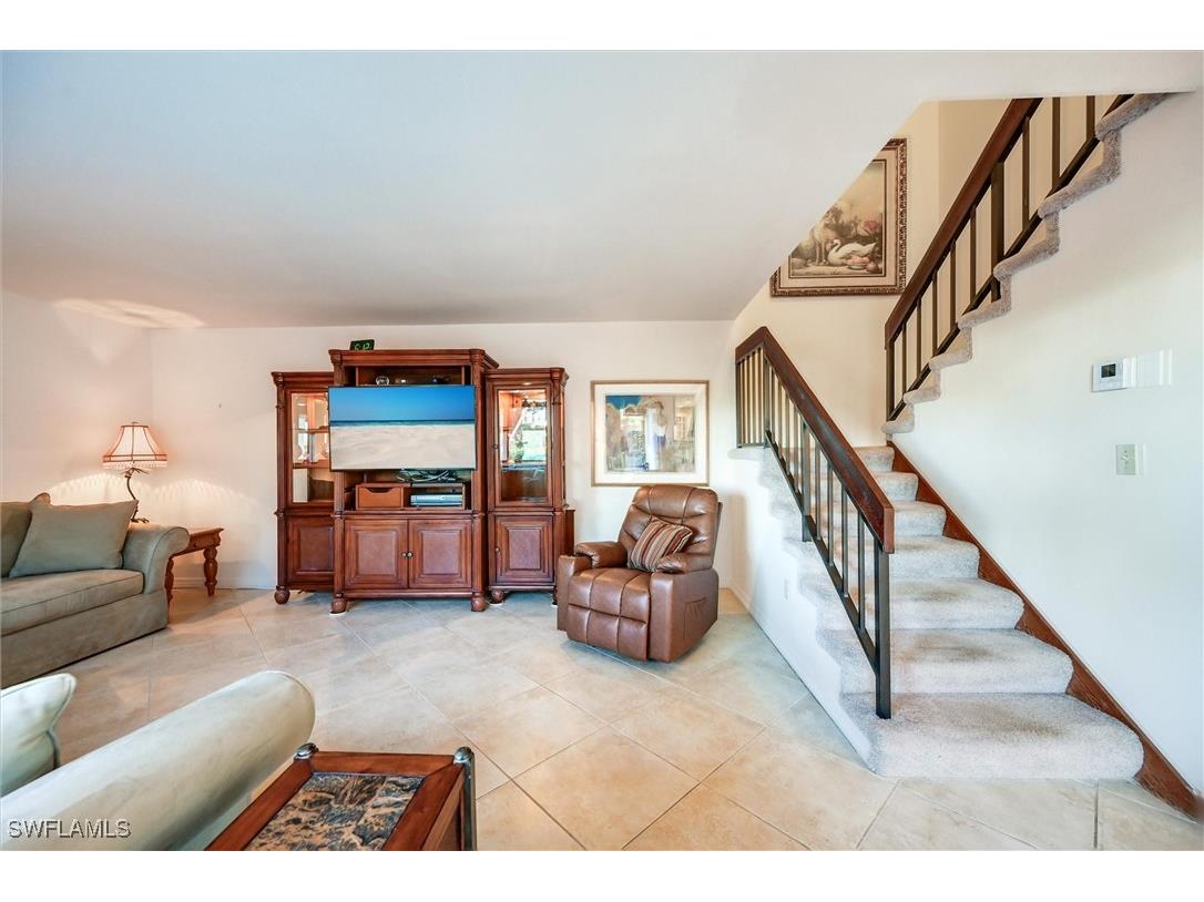 185 Lake Point Lane #8B Naples FL 34112 226002131 image16