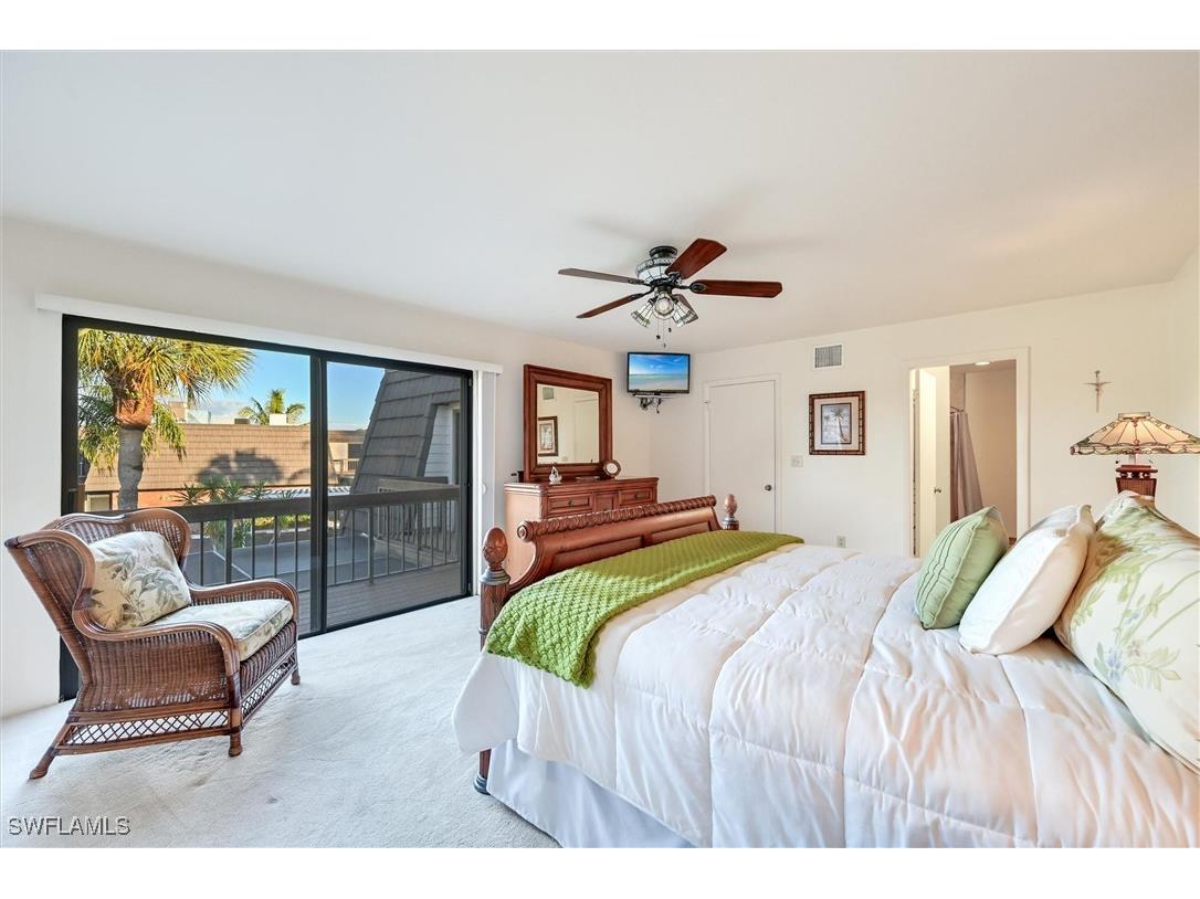 185 Lake Point Lane #8B Naples FL 34112 226002131 image17