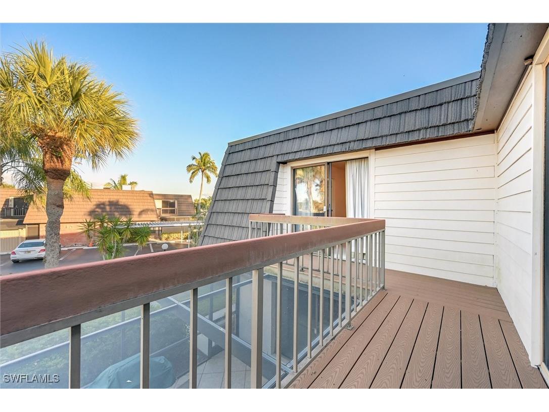 185 Lake Point Lane #8B Naples FL 34112 226002131 image21