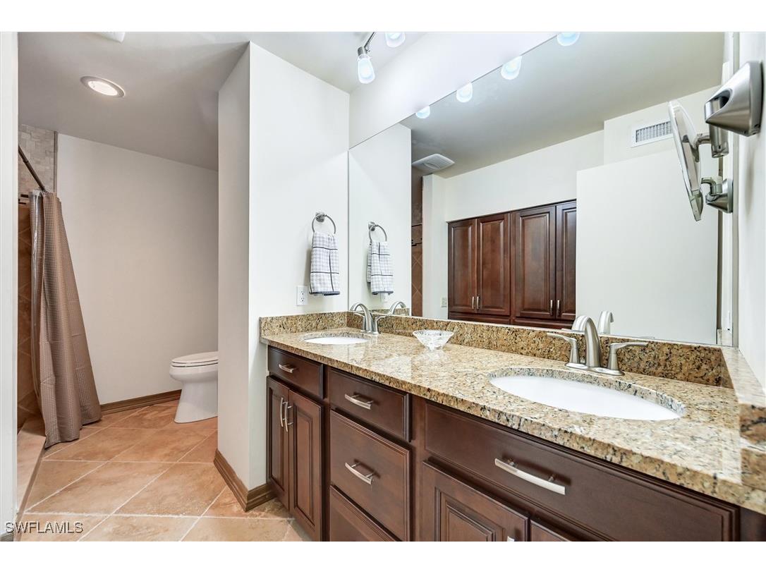 185 Lake Point Lane #8B Naples FL 34112 226002131 image22