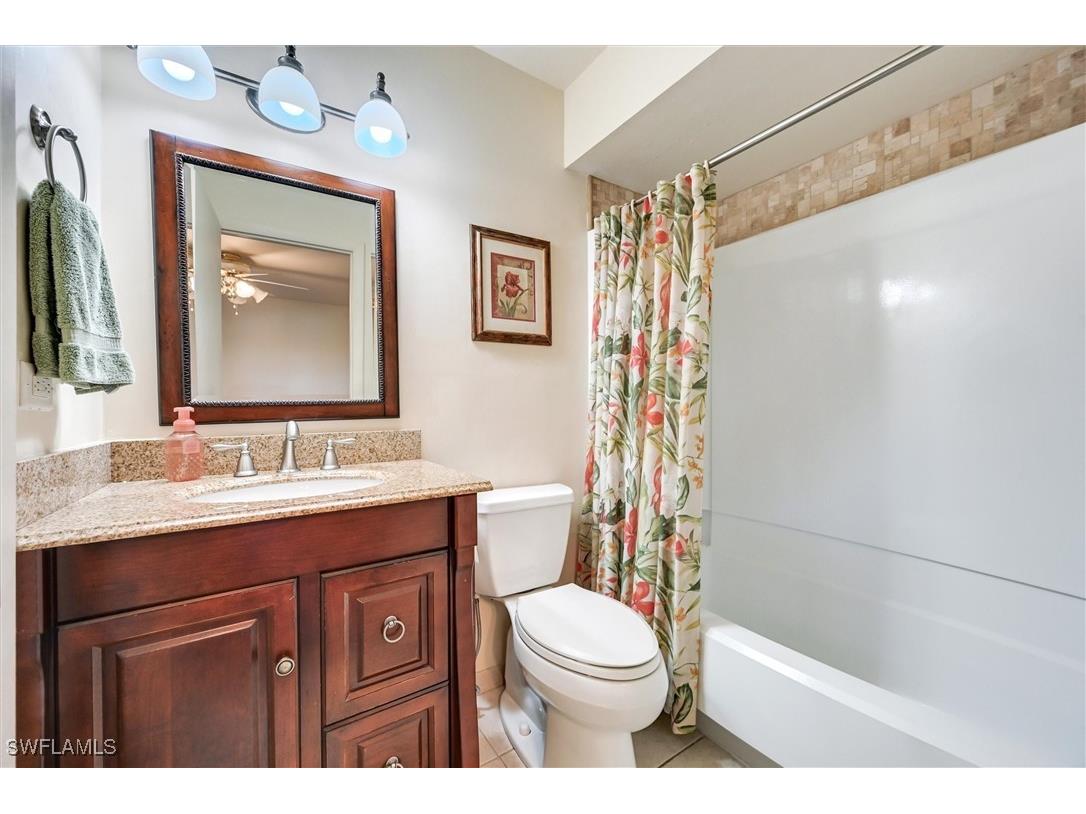 185 Lake Point Lane #8B Naples FL 34112 226002131 image27