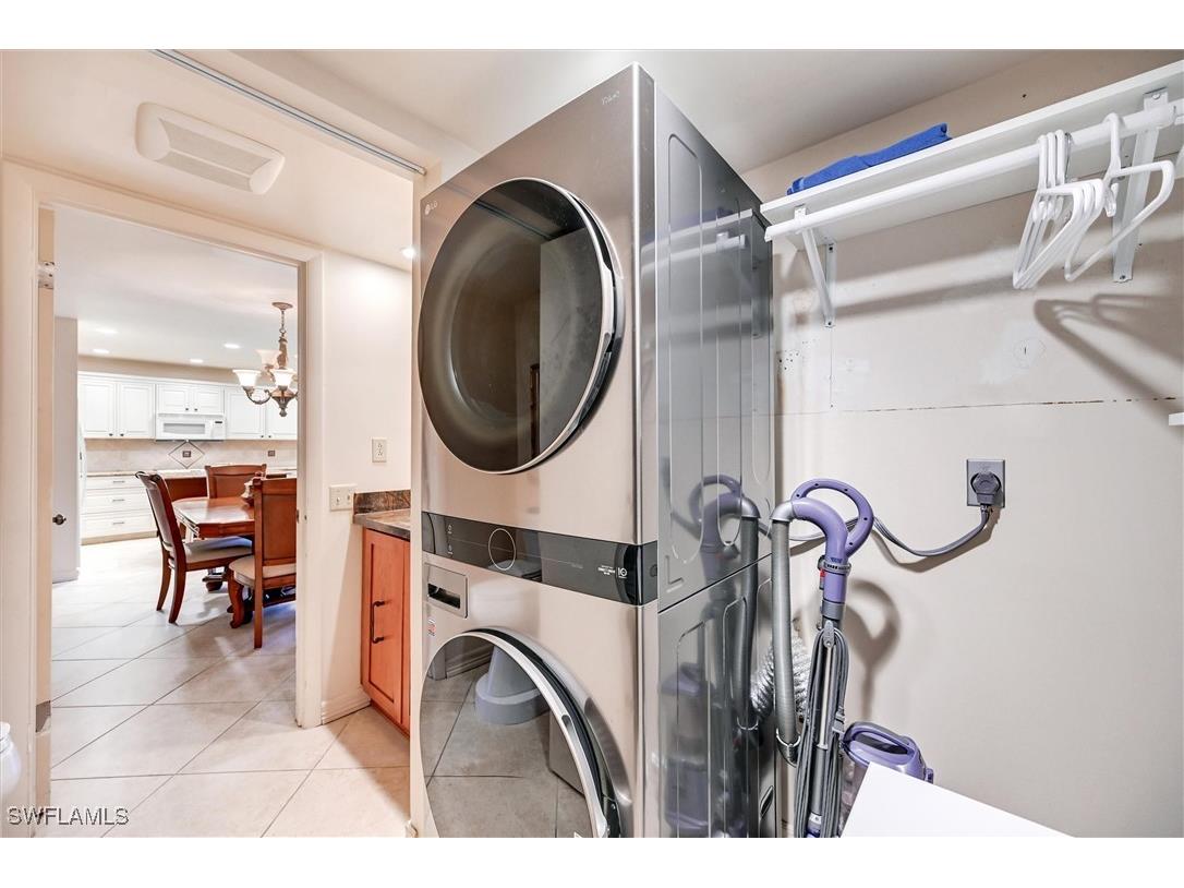 185 Lake Point Lane #8B Naples FL 34112 226002131 image31